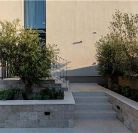 6 Bedroom Villa with Heated Infinity Pool and Sea Views in Dubrovnik, Sleeps 12
